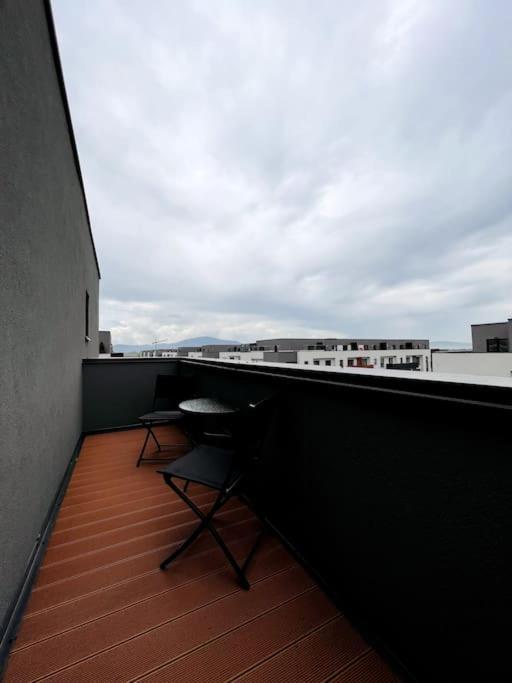 Skylark - Singapore Penthouse With Jacuzzi & Panoramic View Braşov Extérieur photo